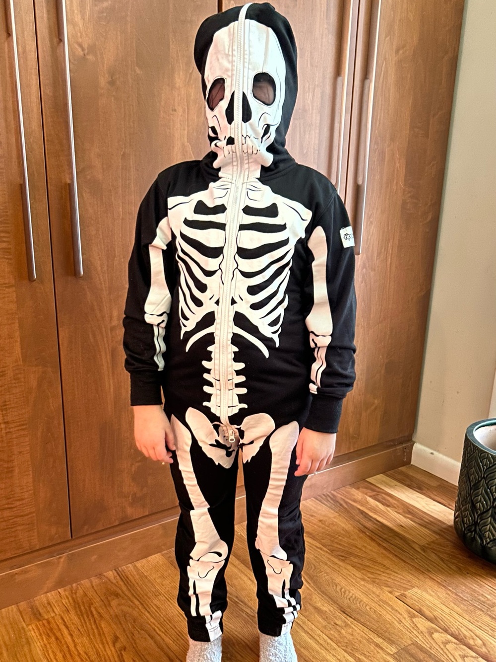 Tipsyelves Kids Skeleton Zip-Up Costume bodysuit, unisex size 8-10.